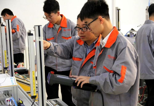 人工智能技術(shù)服務(wù) 驅(qū)動應(yīng)用落地的核心引擎